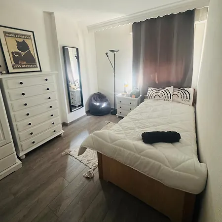 Cozy Private Near - Females Only