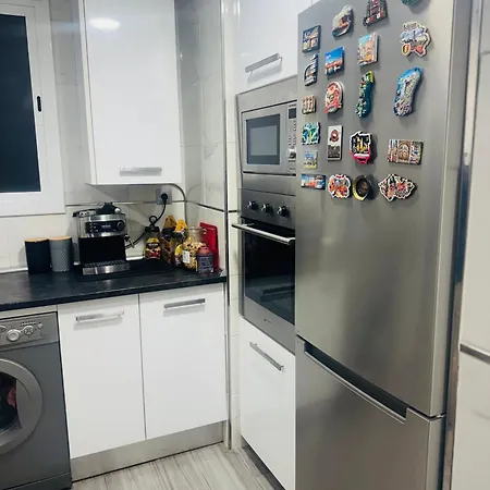 Cozy Private Near - Females Only Μάλαγα